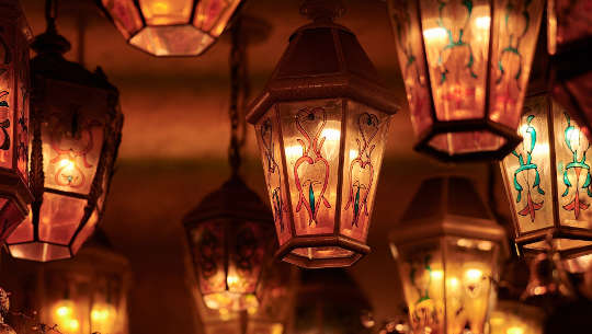 multiple lit lanterns
